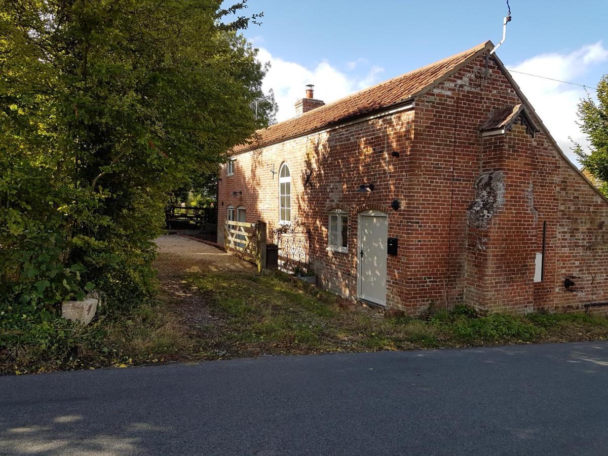 Baptist Cottage Cheverell ภายนอก รูปภาพ